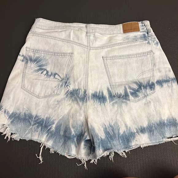 American Eagle Shorts - Picture 4 of 4